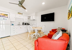 Amazing Condo w/Free WiFi, Central AC, Shared Pool, Deck, Water Views