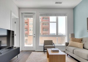 Amazing Uptown 1BR w/ W/D, Gym & Pool, walk to RiNo bars, by Blueground