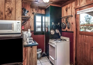 Apache Village 6, King Studio with Sleeper Sofa, Sleeps 3