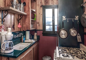 Apache Village 6, King Studio with Sleeper Sofa, Sleeps 3