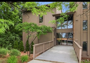 🌞August visits open! 2br/2ba Condo-❤️location, Wifi, private deck,sleeps 6!