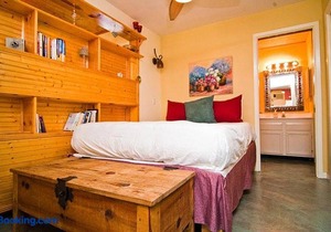 Barton Hills Condo