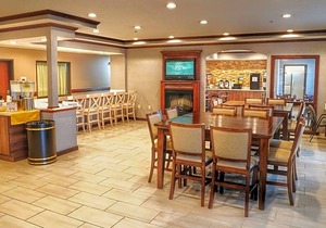 Baymont by Wyndham Grand Rapids N/Walker