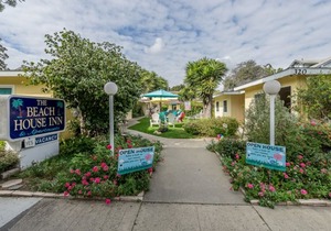 Beach House Inn