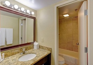 Beach Quarters Resort Oceanfront condo with Oceanfront balcony!