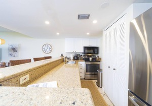 Beachfront Condo with Ocean View - Sandpiper 216