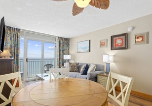 Beachfront Resort w/ Ocean View - Near Boardwalk!