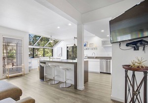 Beachwalk 125 - 3 Bedroom Renovated Townhouse