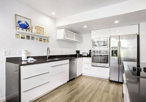 Beachwalk 125 - 3 Bedroom Renovated Townhouse