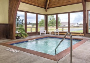 Beautiful 1 bedroom unit at resort, sleeps 4