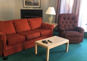 Beautiful 3 bedroom unit at resort, sleeps 8