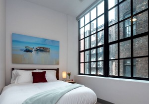 Beautiful Modern Condo - Heart of Business District 406