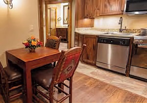 Beautiful mountain views from your resort & minutes from Gatlinburg/Pigeon