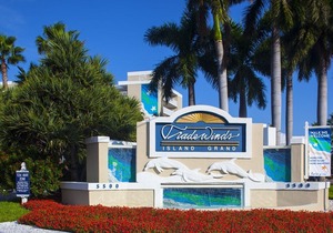 Beautiful Tradewinds Island Grand Resort