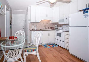 Beautifully Remodeled, Oceanfront, 3rd-Floor Condo with Balcony & Shared Pools