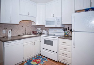 Beautifully Remodeled, Oceanfront, 3rd-Floor Condo with Balcony & Shared Pools