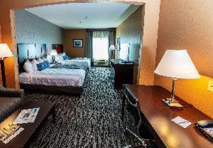 Best Western Plus Denton Inn & Suites