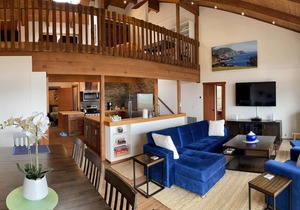 Big Sur Lodge-Style House in Carmel with PANORAMIC Ocean, Bay & Valley VIEWS!