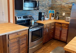 Big Sur Lodge-Style House in Carmel with PANORAMIC Ocean, Bay & Valley VIEWS!