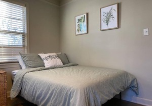 Boho Chic 2 Bedroom West Plaza