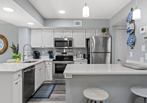 Book 3 Nights Get 4th Free* Beautiful Condo* New Six Seat Golf Cart* Water View*