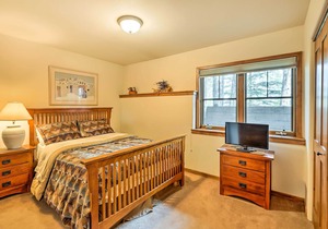 Breckenridge Condo: Hot Tub Access & Close to Ski!