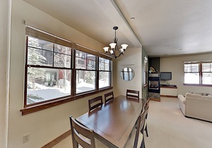 Cache at Union Creek Condo w/Mountain Views, Shared Pool/Hot Tub, Walk to Lifts