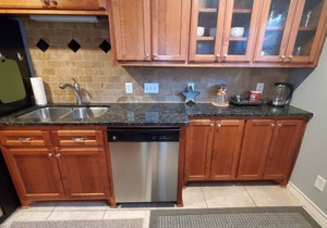Central Austin - Hyde Park 1 Bed/Bath Pool WIFI Laundry. Ideal long term stay.