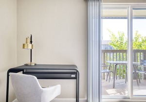 Charming Foster City 1BR w/Gym, Pool, W/D, near highways, by Blueground