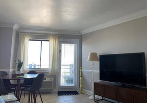 Charming ocean view condo! Bluewater Resort