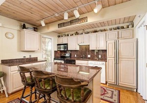 Chateau Eau Claire Unit 18, Spacious Condo Overlooking the River with a Private Deck