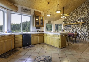 Christmas rates at Columbine Lake with nearby Purgatory Ski Area.