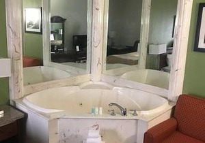 Clarion Inn Kalamazoo