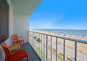 Coastal 1BR Condo w/Indoor Pool & Ocean Access