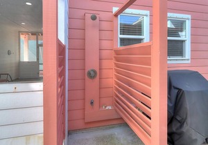Come spend a little "Island Time" in this 3 bed 3 1/2 bath home!
