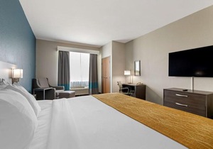 Comfort Inn & Suites Selma near Randolph AFB