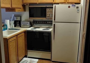 Condo 112, Wifi, Community Pool, Jacuzzi, Lounge,