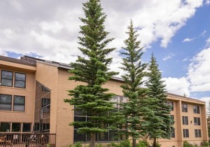 Condo 140, Wifi, Community Pool, Jacuzzi, Lounge,