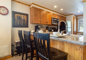 Condo ∙ 2 bedrooms ∙ 9 guests