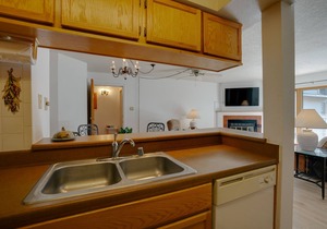 Condo just Two Blocks from the Slopes!