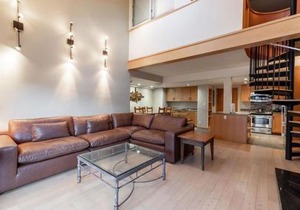 Condo with Hot Tub Free Garage Parking