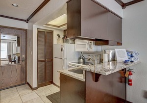 Copper Chase Condo 104 Community pool, Jacuzzi
