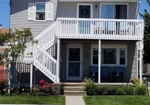 Cozy Brigantine beach house - 2nd floor of duplex - near beach and town!