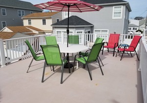 Cozy Brigantine beach house - 2nd floor of duplex - near beach and town!