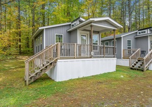 Cozy Cottage at Lake George Campsites!