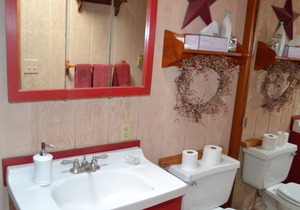 Cozy cottage style home on East Grand Traverse Bay in Elk Rapids. A/C.