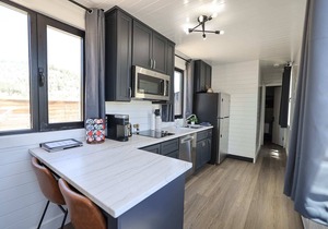 Cozy Single Container Retreat | 25 min to Zion NP