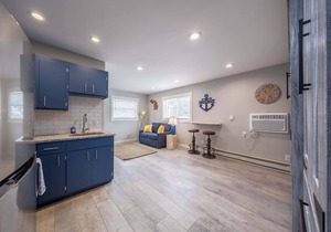 Cozy Suite Near Weko Beach and Warren Dunes