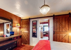 Cozy, Third-Floor Condo Near the Slopes w/ Free WiFi, a Wood Stove, & Views
