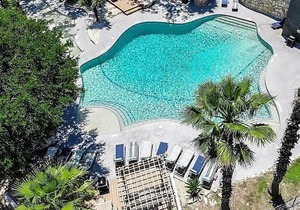 CozySuites Studio Skyline Barton Creek #02